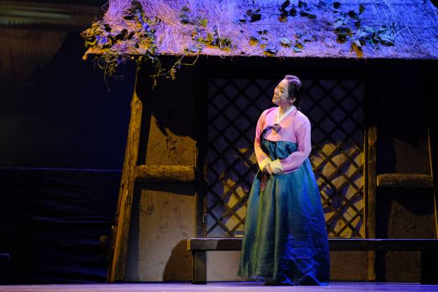 다음달 12일 곡성레저문화센터 동악아트홀에서 선보이는 ‘조선에서 온 리골레토’ 공연 모습. ㈜오뮤 제공