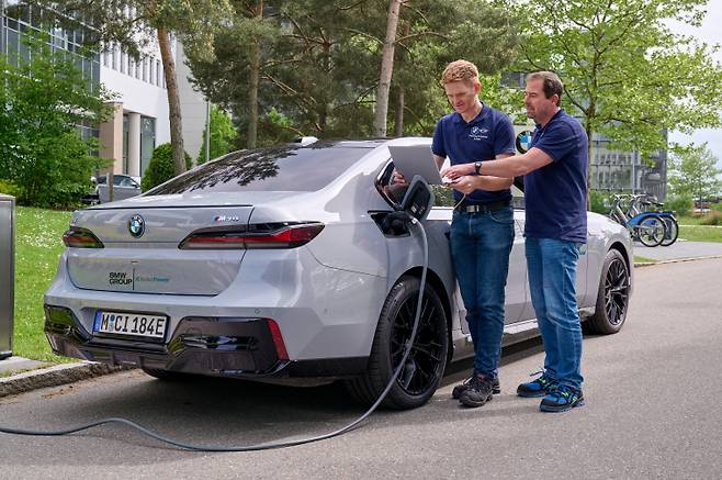 전고체 배터리를 장착한 BMW i7