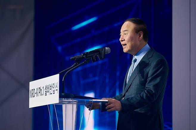 Jun Young-hyun, head of Samsung Electronics Device Solutions Division, Memory business and Samsung Advanced Institute of Technology (SAIT)./Samsung Electronics