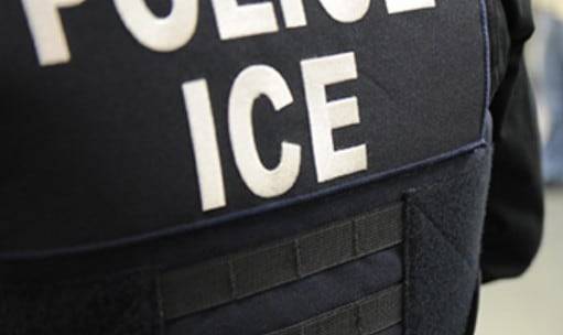미 세관단속국 직원의 제복./ICE