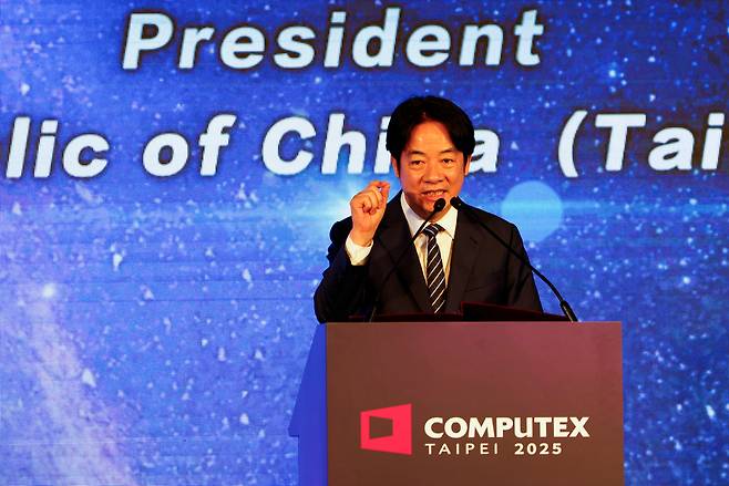 라이칭더 대만 총통이 20일 타이베이에서 열린 컴퓨텍스 박람회 개막 연설을 하고 있다. 로이터연합뉴스