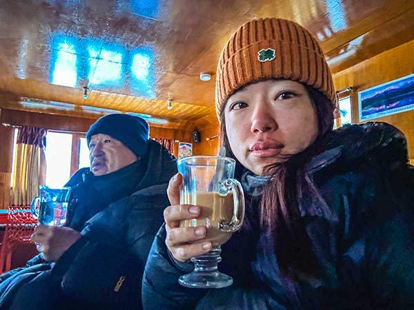 고도가 높아질수록 손도 발도 얼굴도 땡땡 부어올랐다.