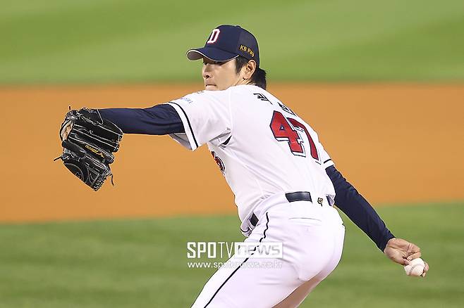 ▲ 옆구리 부상을 털어내고 이르면 24일 2군에서 재활 등판 일정을 시작하는 곽빈 ⓒ곽혜미 기자