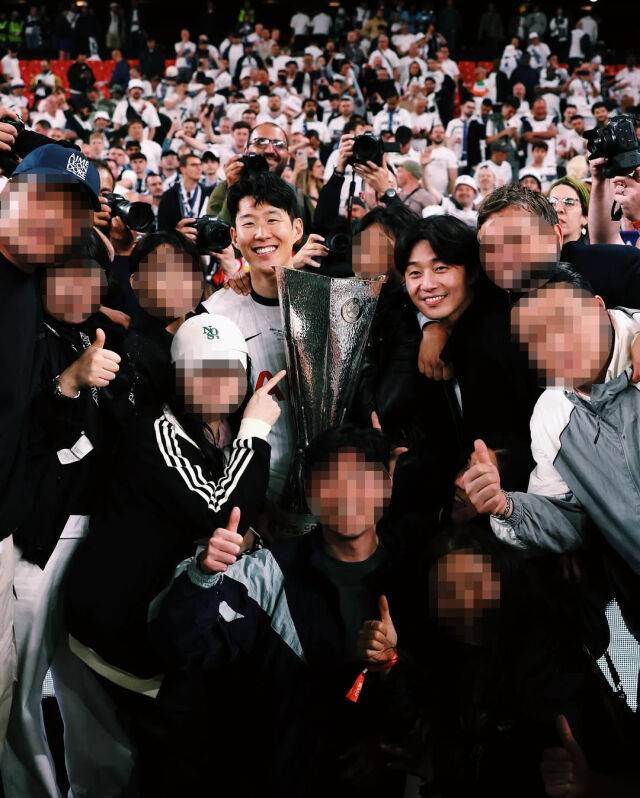 축구 국가대표 겸 토트넘 홋스퍼 주장 손흥민(왼쪽)과 배우 박서준 / 손흥민 인스타그램