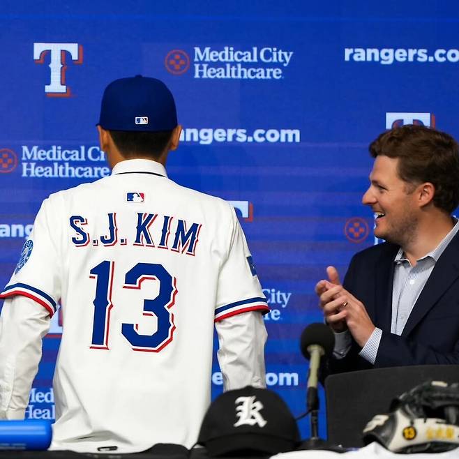 ▲ 텍사스는 김성준의 양방향 재능을 모두 눈여겨보며 지원을 아끼지 않겠다고 천명했다 ⓒ텍사스 레인저스