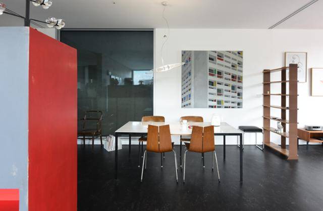 이종명 mk2 대표의 집은 방이 하나도 없다. 가구로 공간의 용도를 나눈다. 이종명 제공