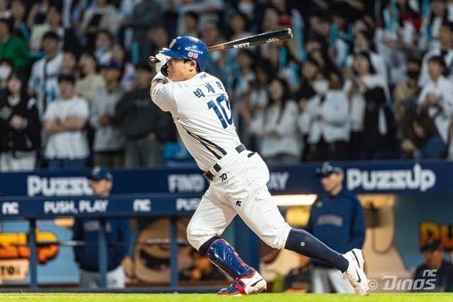 22일 울산 한화전에서 맹타를 휘두른 박세혁. 사진=NC 제공