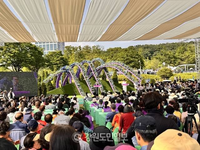 ▲ ‘2025 서울국제정원박람회’가 서울 보라매공원에서 최근 개막, 오는 10월 20일까지 152일간 펼쳐진다.