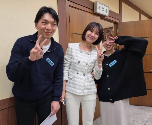 권영훈-임수빈 부부.와 양나래 변호사. 권영훈 인스타그램.