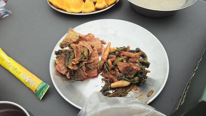 20250524_091830.jpg 캠핑 2일차) 아침 누룽지