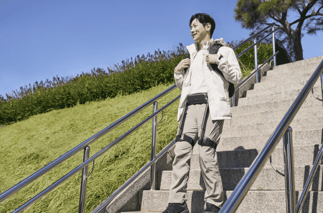 위로보틱스 웨어러블 로봇 윔S (사진=위로보틱스)