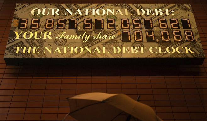 미국의 국가 부채 금액을 보여주는 시계. ⓒ연합뉴스