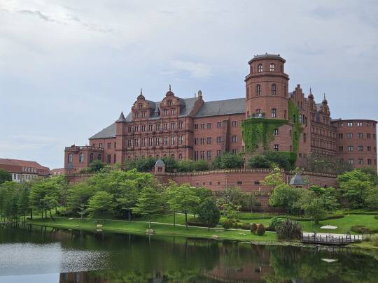 독일 하이델베르크 도시를 본뜬 화웨이의 연구개발기지인 둥관 시춘 캠퍼스. 김나인 기자