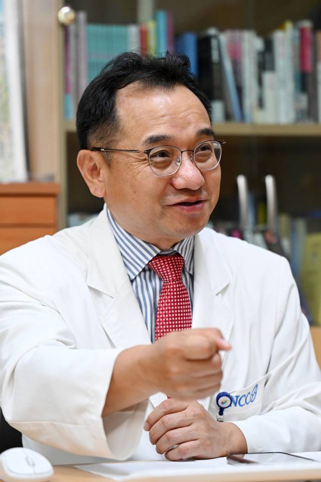 명승권 한국금연운동협의회장이 20년 넘게 담배를 피우다 끊은 이유를 설명하고 있다. 조태형 기자