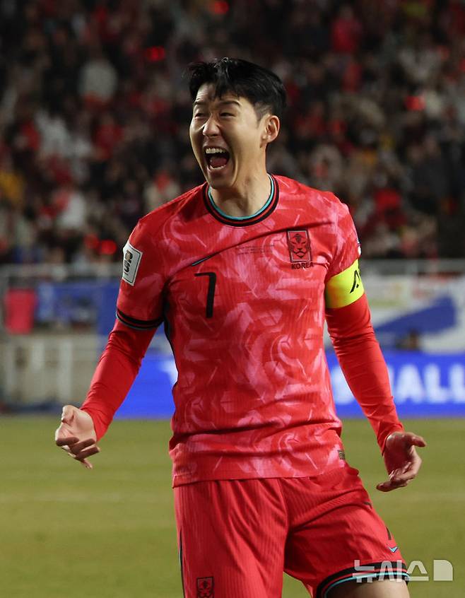 한국 축구대표팀 주장 손흥민. /사진=뉴시스