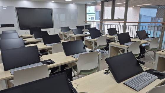 부산 연제만화도서관 3층에 잇는 만화 제작실. 김민주 기자