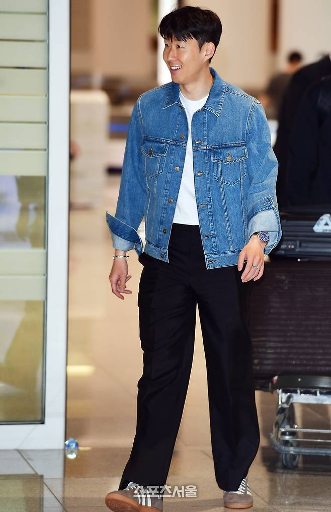 밝은 모습으로 귀국한 손흥민. 이주상기자 rainbow@sportsseoul.com