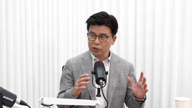 윤희웅 대표는 "김문수 후보는 여전히 보수에 갇혀 있다"고 진단했다.