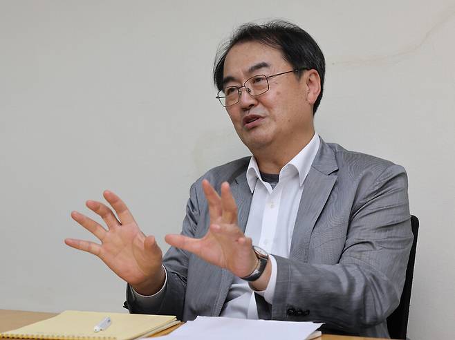 지만수 한국금융연구원 선임연구위원이 지난 22일 한겨레신문사에서 중국의 기술굴기, 미·중 관세전쟁 등에 관해 이야기를 하고 있다. 김태형 기자 xogud555@hani.co.kr