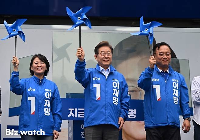 더불어민주당 이재명 대통령선거후보가 20일 오전 의정부시 유세에 나서고 있다./사진=이명근 기자 qwe123@