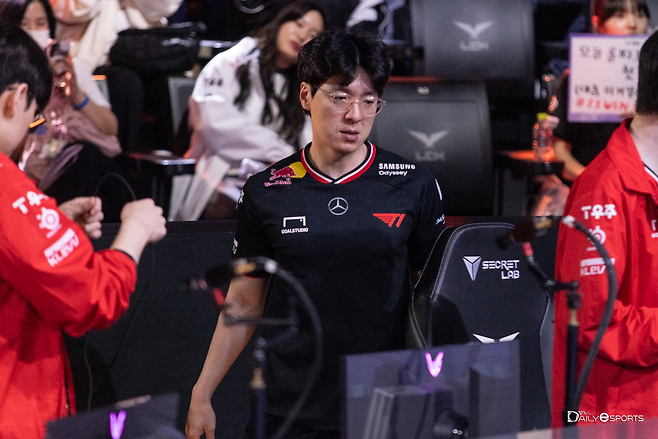 T1 '꼬마' 김정균 감독