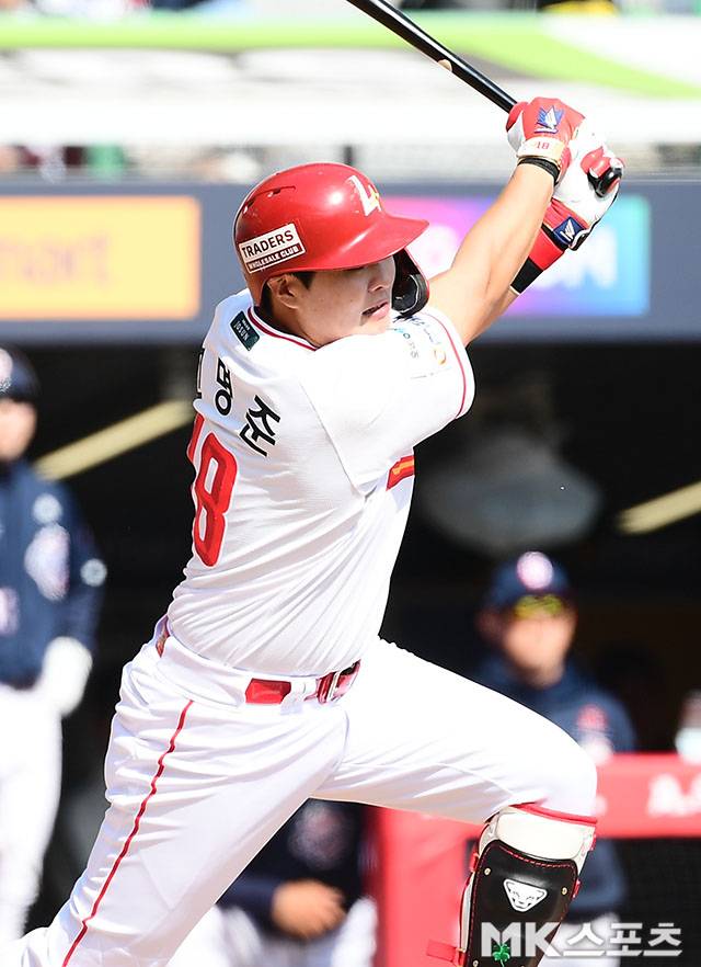 SSG 고명준은 29일 인천 NC전에서 불방망이를 휘둘렀다. 사진=김영구 기자