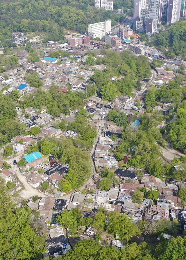 서울의 마지막 달동네라고 불리는 노원구 ‘백사마을’ 전경. 백동현 기자