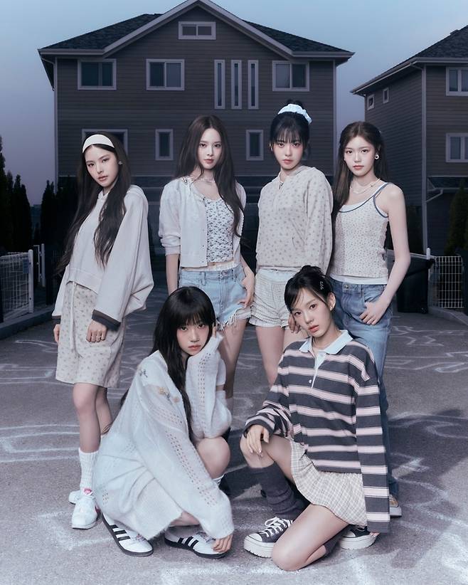 이즈나. 사진 | 웨이크원
