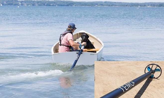 이동식 동력 기관 ‘테모 450’을 장착한 보트가 물 위에서 전진하고 있다. 우측 아래 사진은 테모 450 말단 부위에 달린 프로펠러. 테모 제공