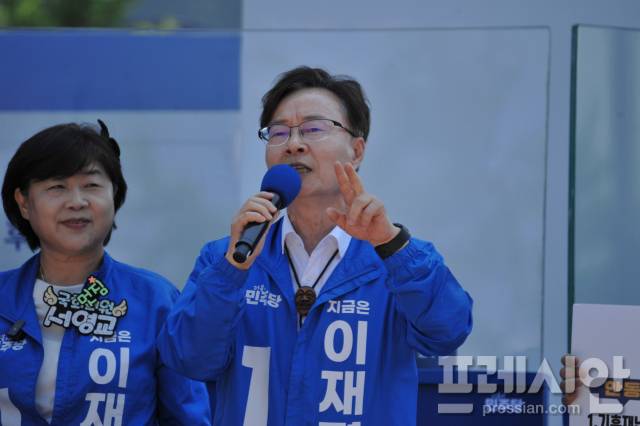 ▲유세에 앞서 김상우 민주당 안동·에천 지역위원장이 이 후보 지원에 나섰다. ⓒ 독자제공