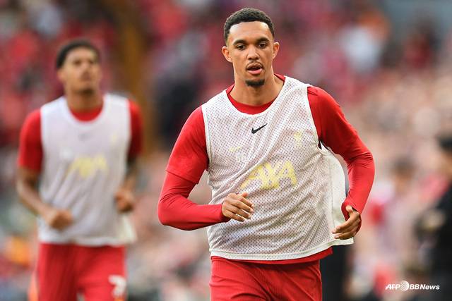 제레미 프림퐁 오피셜. /사진=리버풀 SNS