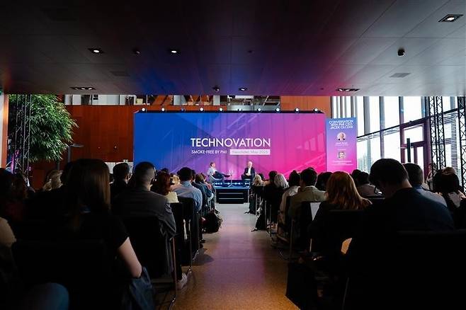 필립모리스 인터내셔널(Philip Morris International Inc. )은 지난 27일(현지시간) 스위스 뇌샤텔 PMI R&D센터 더 큐브에서 '테크노베이션 2025'(Technovation 2025)을 개최했다. (필립모리스 제공)