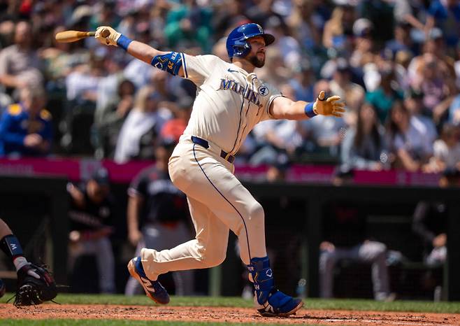 칼 롤리가 0-0이던 7회말 우월 솔로홈런을 날리고 있다. AFP연합뉴스