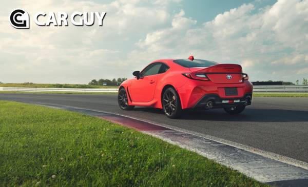 트랙 주행용 스포츠카