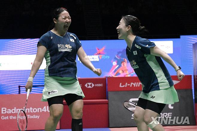 한국 배드민턴 간판 공희용(왼쪽)-김혜정. 신화=연합뉴스