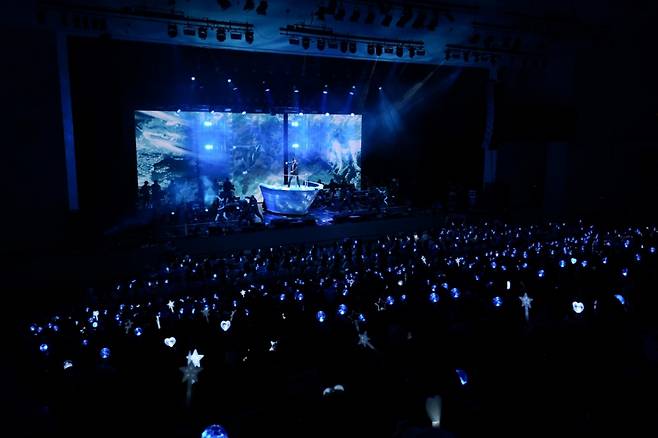 박지현, 깜박이 켜고 부산 접수