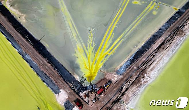 칠레 안토파가스타 지역 아타카마 염호 SQM 리튬 광산 조경(자료사진) 2023.05.03/ ⓒ 로이터=뉴스1 ⓒ News1 윤주영 기자