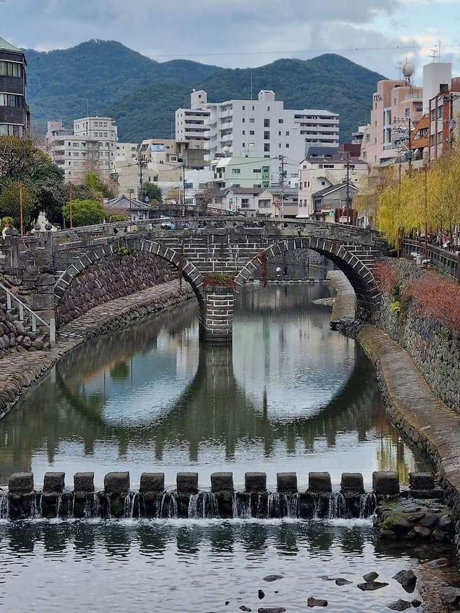 28b9d932da836ff236e685e24087766e4c8ffb9b6a9285b267353a30ac55c4d84bc51a