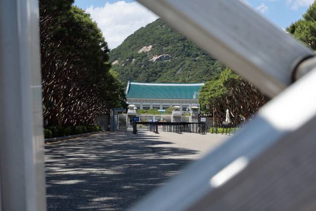 4일 휴관일인 서울 종로구 청와대 모습. / 연합뉴스