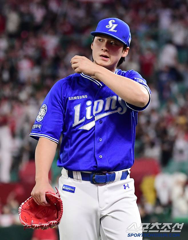 5일 인천 SSG랜더스필드에서 열린 KBO리그 SSG와 삼성의 경기. 8회 투구를 마친 삼성 이호성. 인천=송정헌 기자songs@sportschosun.com/2025.06.05/