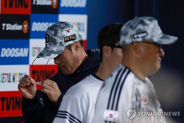 조성환 두산 베어스 감독 대행. ⓒ연합뉴스