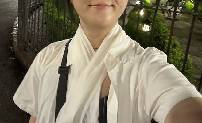 베트남 하노이에서 깨끗한나라 쿨링타올을 사용하는 모습. 사진=서지윤 기자