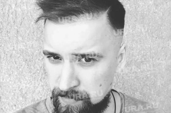 1일(현지시간) 우크라이나가 일인칭 시점(FPV) 드론을 동원, 러시아 공군기지 5곳을 상대로 개전 후 최대 규모의 공격을 감행했다. 사진은 카자흐스탄을 통해 우크라이나 드론 부품을 밀반입, 러시아 첼랴빈스크주의 한 창고에서 조립한 혐의를 받는 우크라이나 출신 남성 티모페예프 아르템 발레리예비치(37). 그는 작전 나흘 전 아내와 함께 카자흐스탄으로 도주한 것으로 전해진다. 2025.6.1 텔레그램