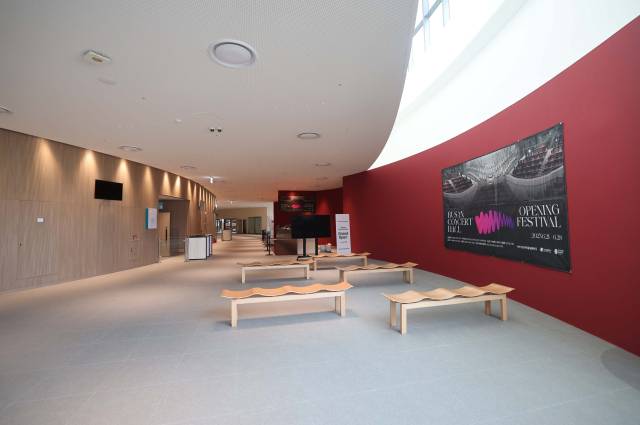 부산콘서트홀 로비는 오는 21일 개관 후 상시 공개되기 때문에 편하게 가볼 수 있다. 이재찬 기자 chan@