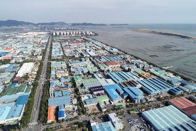 부산 강서구 녹산공단 일원. 부산일보DB