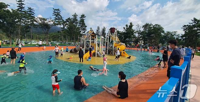 부안군 변산해수욕장 어린이 물놀이시설(부안군 제공, 재판매 및 DB금지)