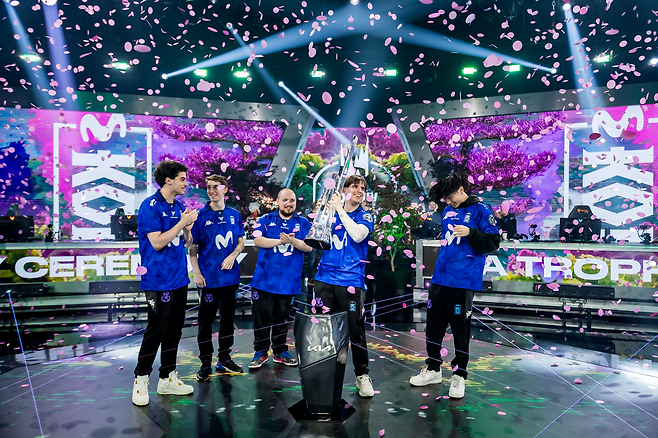 LEC 스프링 우승 차지한 모비스타 코이(사진=라이엇 게임즈)