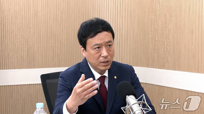 정성국 국민의힘 의원이 10일 뉴스1TV '팩트앤뷰'에 출연해 질문에 답하고 있다.