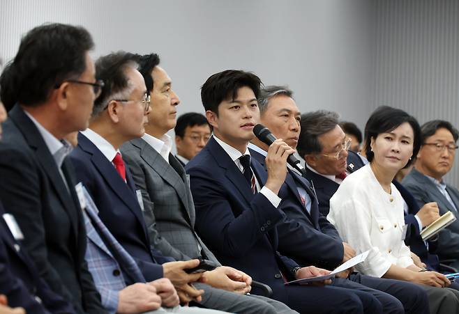 김용태 국민의힘 비상대책위원장이 10일 서울 여의도 당사에서 열린 원외당협위원장 간담회에서 발언하고 있다./뉴시스