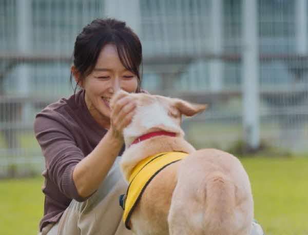 심한 동물 알레르기를 앓는 박선영이 JTBC 예능 ‘집 나가면 개호강’에 합류해 동물 알레르기 극복기를 털어놨다./사진=JTBC 예능 ‘집 나가면 개호강’